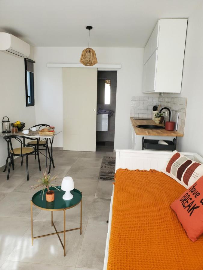 Charmant Studio Moderne Avec Exterieur "Dormir En Provence" 퐁비에이유 외부 사진